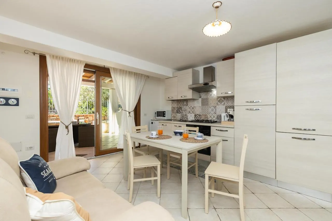 Grecale A Pochi Passi Dal Mare Apartment Santa Maria Navarrese Italy